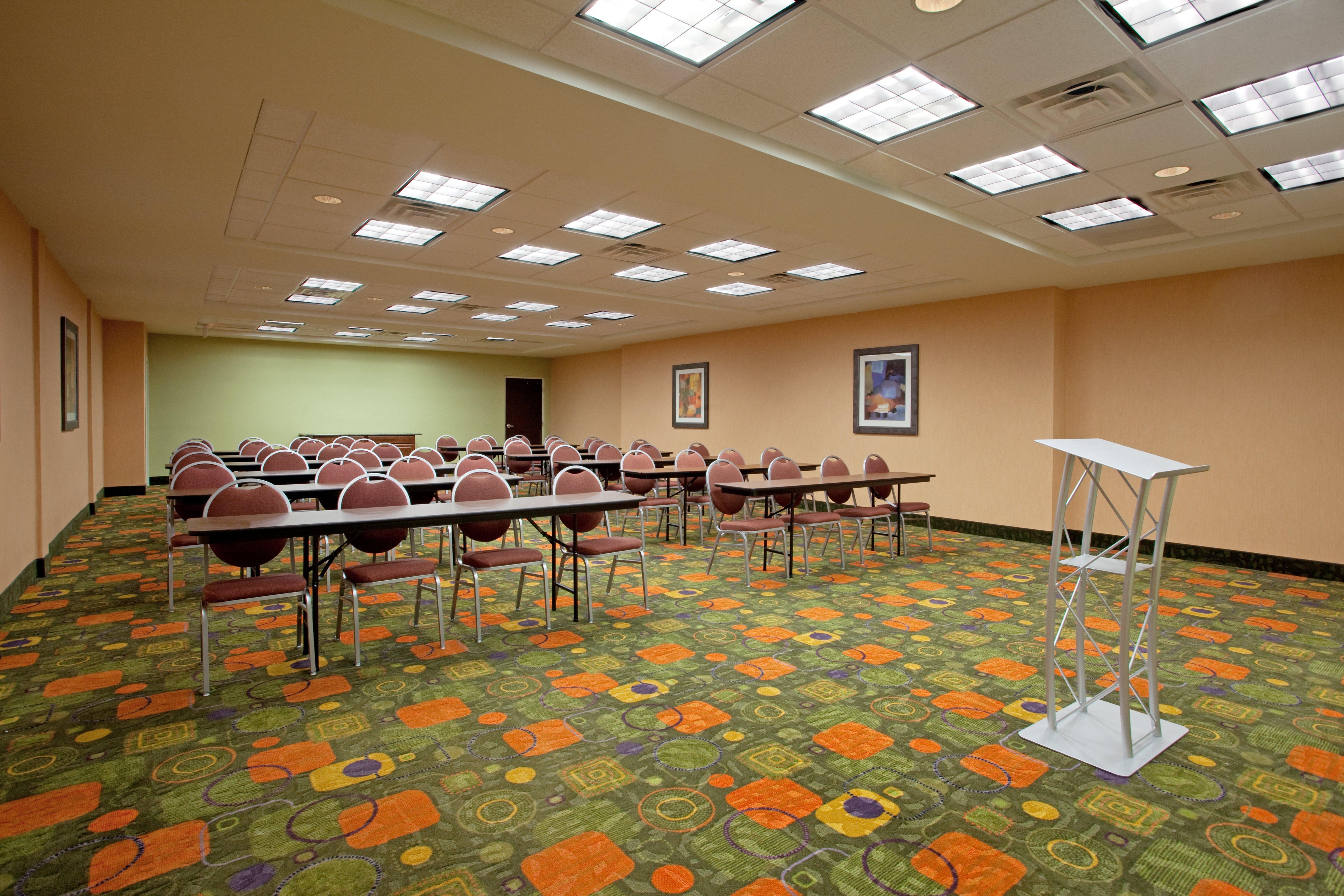 Holiday Inn Express Hotel & Suites Clemson - University Area By Ihg Exterior photo