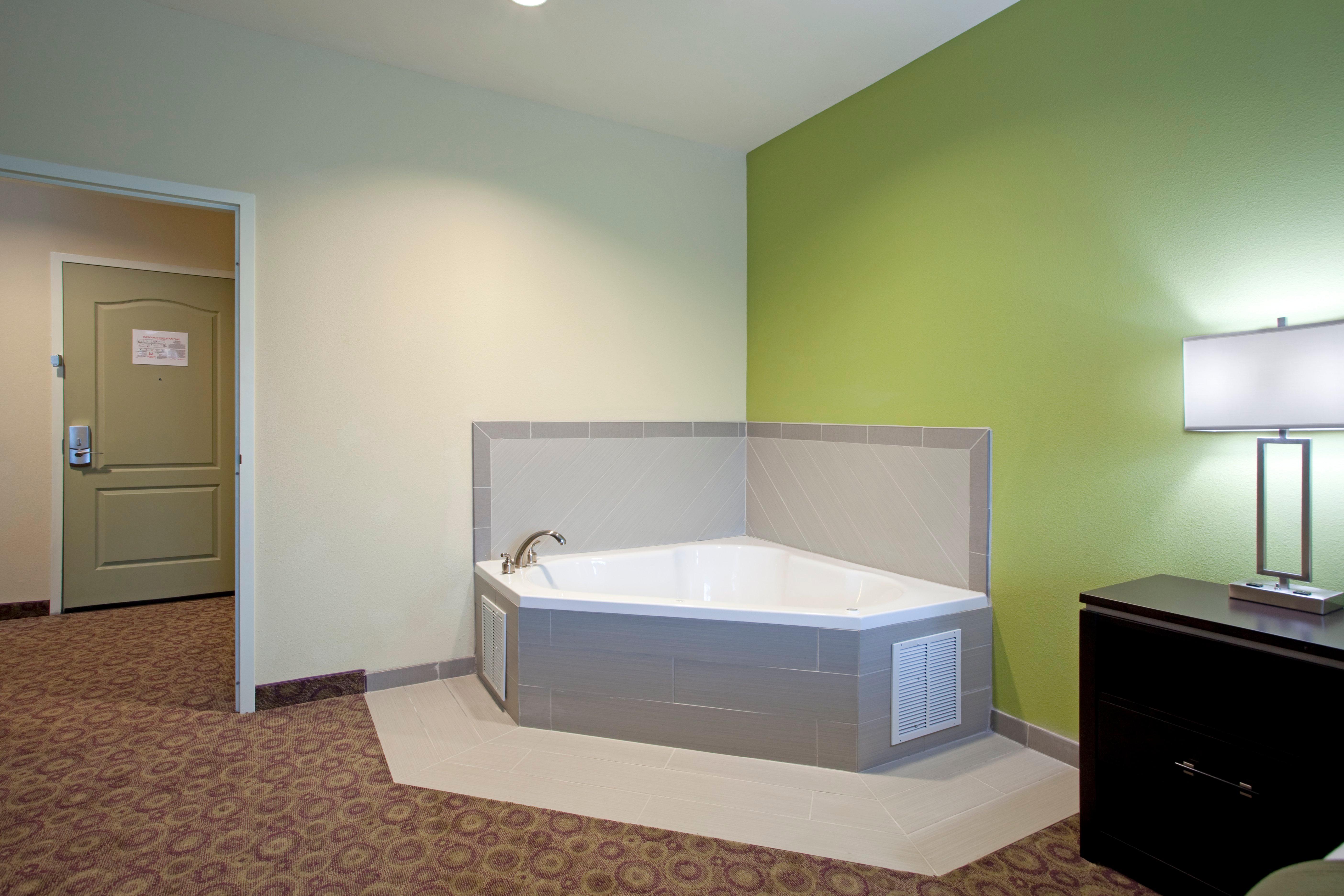 Holiday Inn Express Hotel & Suites Clemson - University Area By Ihg Exterior photo