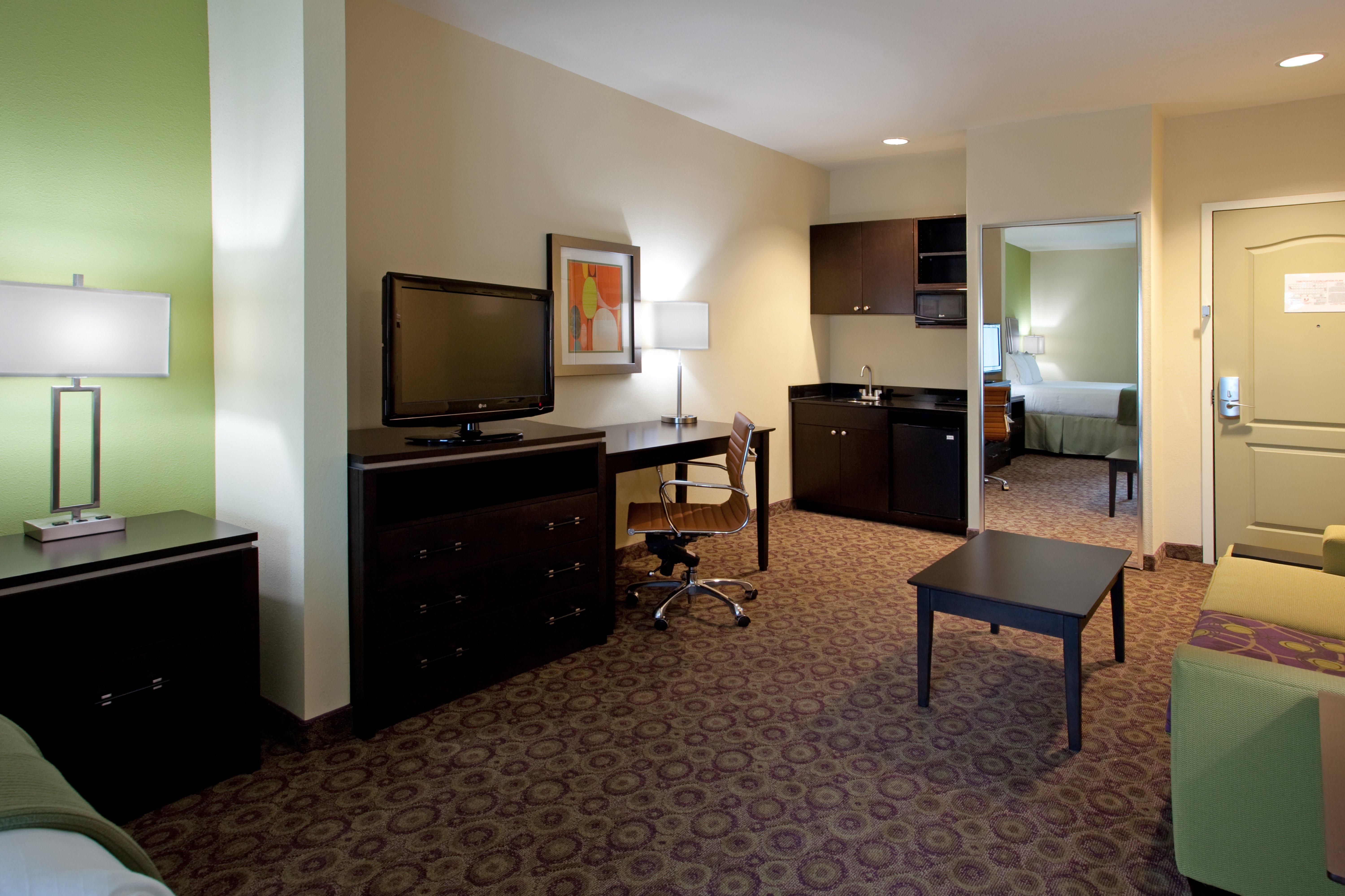 Holiday Inn Express Hotel & Suites Clemson - University Area By Ihg Exterior photo