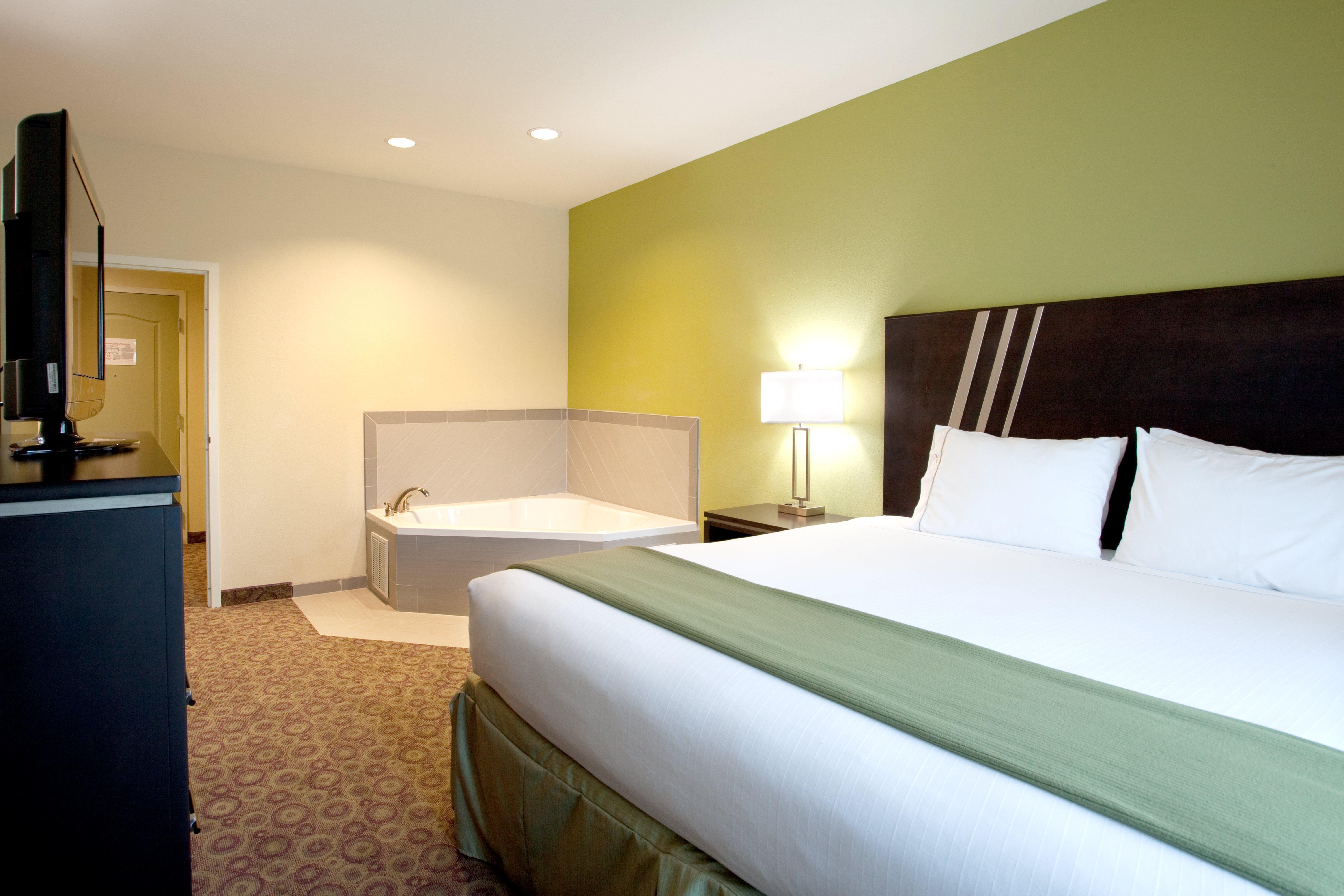 Holiday Inn Express Hotel & Suites Clemson - University Area By Ihg Exterior photo
