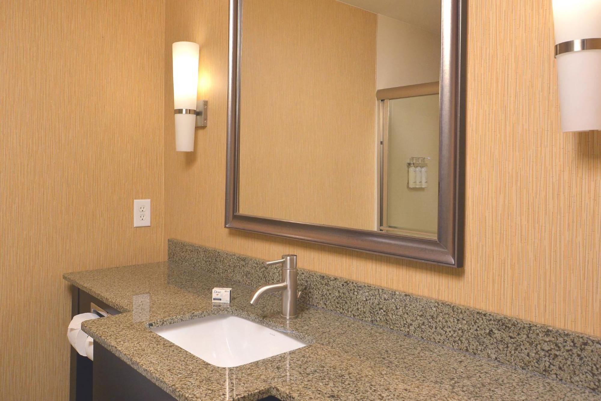 Holiday Inn Express Hotel & Suites Clemson - University Area By Ihg Exterior photo